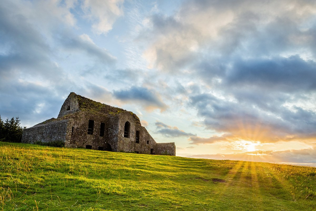 Hellfire Club Pictures